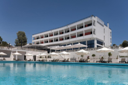 Margarona Royal Hotel – Άγιος Θωμάς, Πρέβεζα ✦ 2 Ημέρες (1 Διανυκτέρευση) ✦ 2 άτομα + 1 παιδί έως 5 ετών ✦ 20 ✦ έως 26/09/2026 ✦ Κοντά στην πόλη!
