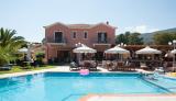 Melidron Stylish Hotel & Apartments – Σκάλα, Κεφαλονιά ✦ 3 Ημέρες (2 Διανυκτερεύσεις) ✦ 2 άτομα + 1 παιδί έως και 11 ετών ✦ 2 ✦ έως 14/10/2026 ✦ Κοντά σε Παραλία!