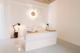 Mesanto Luxury Suites – Μεγαλοχώρι, Σαντορίνη ✦ 2 Ημέρες (1 Διανυκτέρευση) ✦ 2 άτομα + 1 παιδί έως 3 ετών ✦ 18 ✦ έως 01/11/2026 ✦ Υπέροχη Τοποθεσία!