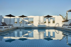 4* Mr & Mrs White Paros – Νάουσα, Πάρος ✦ 2 Ημέρες (1 Διανυκτέρευση) ✦ 2 άτομα ✦ 18 ✦ 29/04/2027 έως 11/10/2027 ✦ Ποτό καλωσορίσματος κατά την άφιξη!