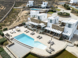 Niriides Homes & Villas – Ελιά, Μύκονος ✦ 2 Ημέρες (1 Διανυκτέρευση) ✦ 2 άτομα ✦ 1 ✦ έως 10/10/2026 ✦ Κοντά στην παραλία!