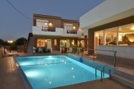 Okeanis II – Χανιά, Κρήτη ✦ 2 Ημέρες (1 Διανυκτέρευση) ✦ 2 άτομα ✦ 18 ✦ έως 25/10/2026 ✦ Κοντά στην Παραλία!