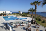 5* Poseidon of Paros – Χρυσή Ακτή, Πάρος ✦ 2 Ημέρες (1 Διανυκτέρευση) ✦ 2 άτομα + 1 παιδί έως και 1 έτους ✦ 2 ✦ έως 03/10/2026 ✦ Κοντά στην παραλία!