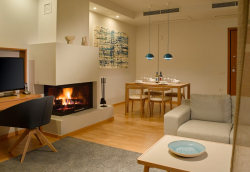 Scale Suites – Άλιμος, Αθήνα ✦ 2 Ημέρες (1 Διανυκτέρευση) ✦ 2 άτομα ✦ 1 ✦ έως 31/12/2026 ✦ Κοντά στην Αθηναϊκή Ριβιέρα!
