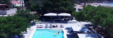 Stavros Tou Notou – Μαυροβούνι, Γύθειο ✦ -30% ✦ 2 Ημέρες (1 Διανυκτέρευση) ✦ 2 άτομα + 1 παιδί έως 1 έτους ✦ 2 ✦ έως 09/11/2026 ✦ Επιλέξτε 3 διανυκτερεύσεις και πληρώστε μόνο τις 2!