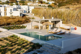 Villa Finest Orkos Beach – Ορκός, Νάξος ✦ 4 Ημέρες (3 Διανυκτερεύσεις) ✦ 4 άτομα + 2 παιδiά έως 4 ετών ✦ 1 ✦ έως 01/11/2026 ✦ Κοντά στην παραλία!