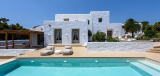 Villa Vinea Paros ✦ 2 Ημέρες (1 Διανυκτέρευση) ✦ 2 άτομα ✦ 1 ✦ έως 30/09/2026 ✦ Υπέροχη Τοποθεσία!