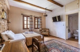 Rigas Hotel – Αράχωβα ✦ 2 Ημέρες (1 Διανυκτέρευση) ✦ 2 άτομα ✦ 1 ✦ έως 01/06/2027 ✦ Υπέροχη τοποθεσία!